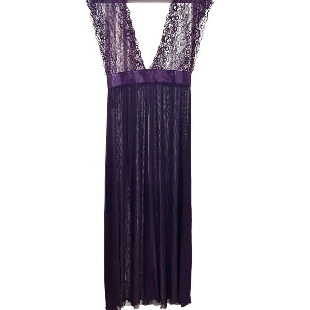 Dreamgirl Purple lace Gown Slip & Garter Lingerie Set Nwt Size Medium Intimates